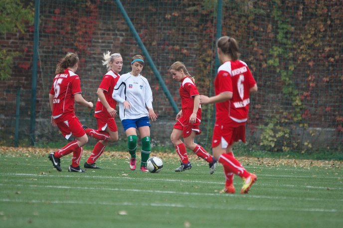 Piłka nożna daje kopa