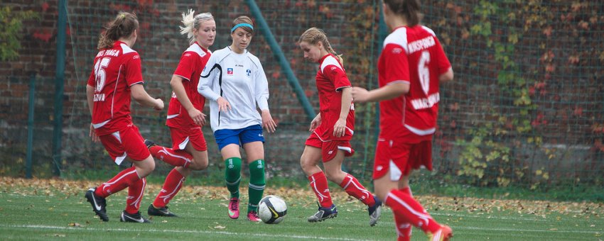 Piłka nożna daje kopa